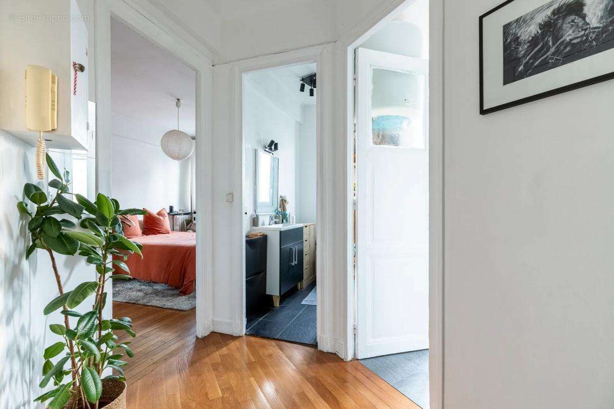 Appartement à LES LILAS