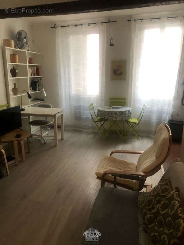 Appartement à MARSEILLE-2E