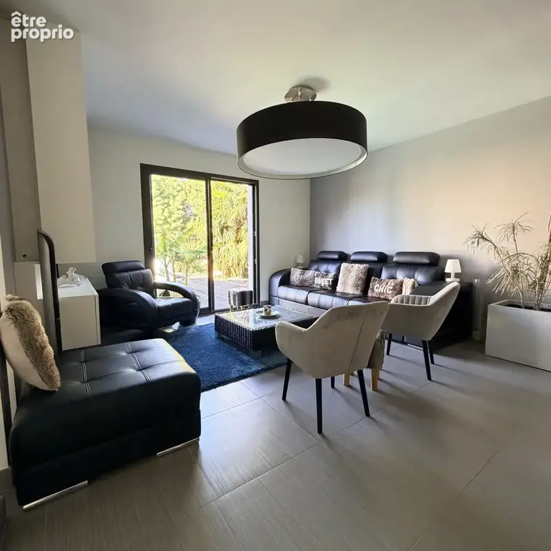 A vendre saint-julien-les-villas maison 254,67m2 5 suites parentales piscine jardin 987m2 - photo 18
