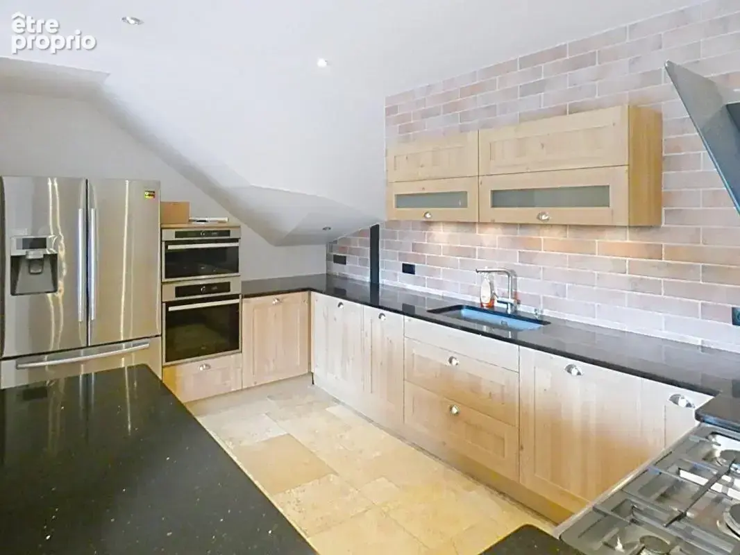 Propriété  coup de coeur 300 m² - photo 6