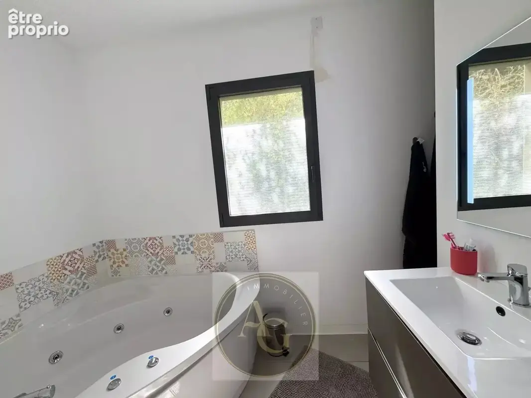 Villa T6 de 160m2 avec piscine et vue panoramique montagne noire - photo 8