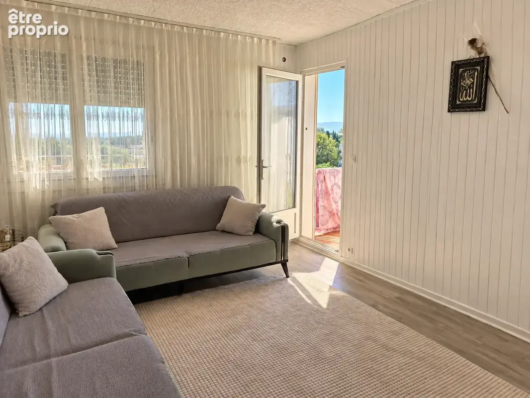 A vendre, special investisseur, residence parc saint louis, t3 en 4eme etage avec balcon et cave - photo 7