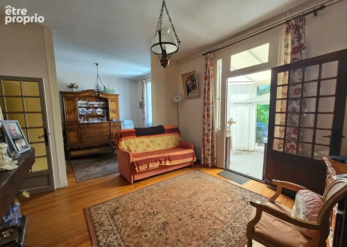Maison 5 pièces 101 m² à vendre à Bourg-En-Bresse (01000) - photo 2
