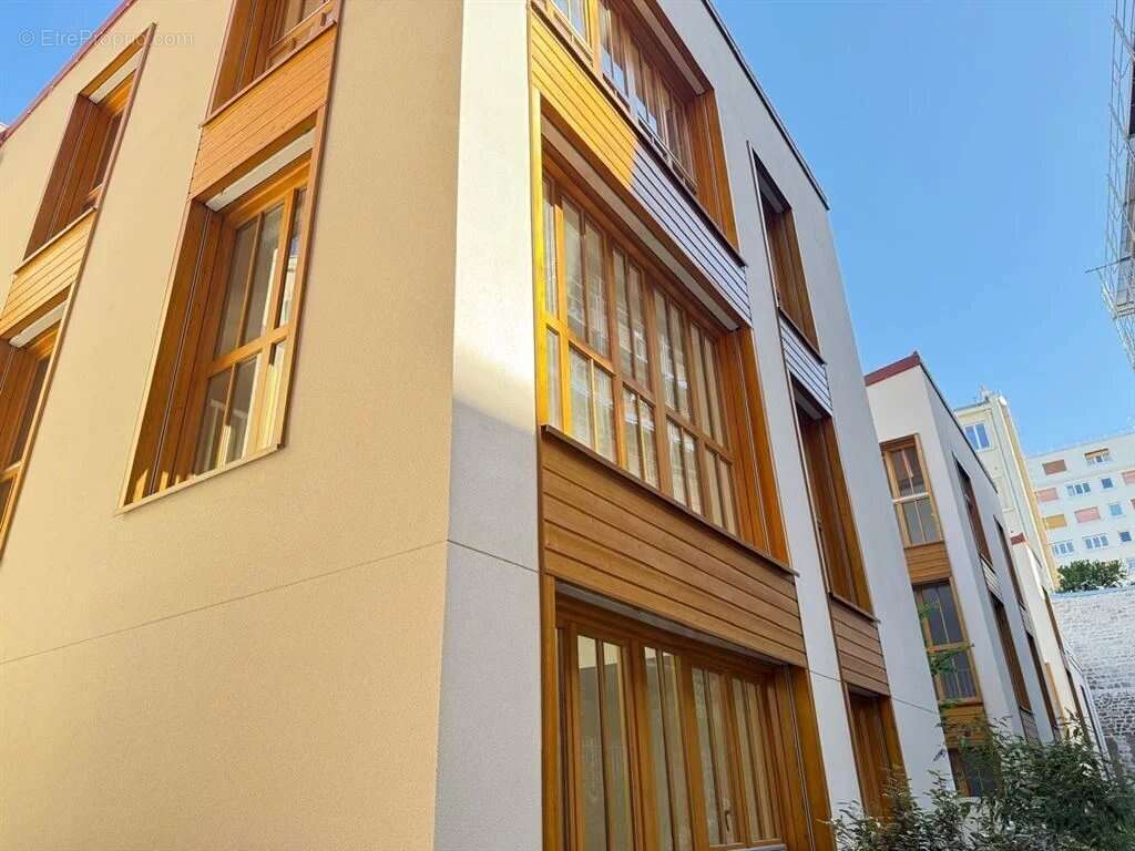 Maison à PARIS-12E