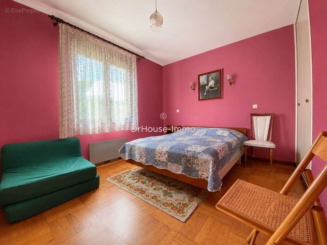 Maison 132 m² à Mayres  - photo 9