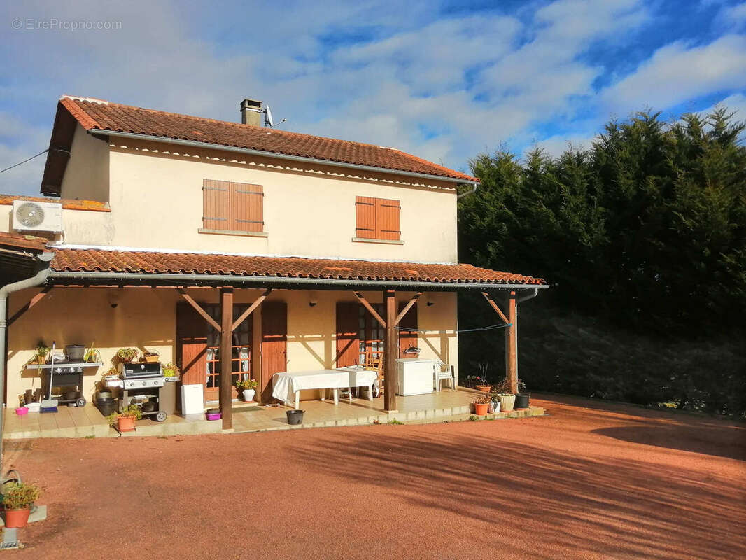 Maison à SERVANCHES