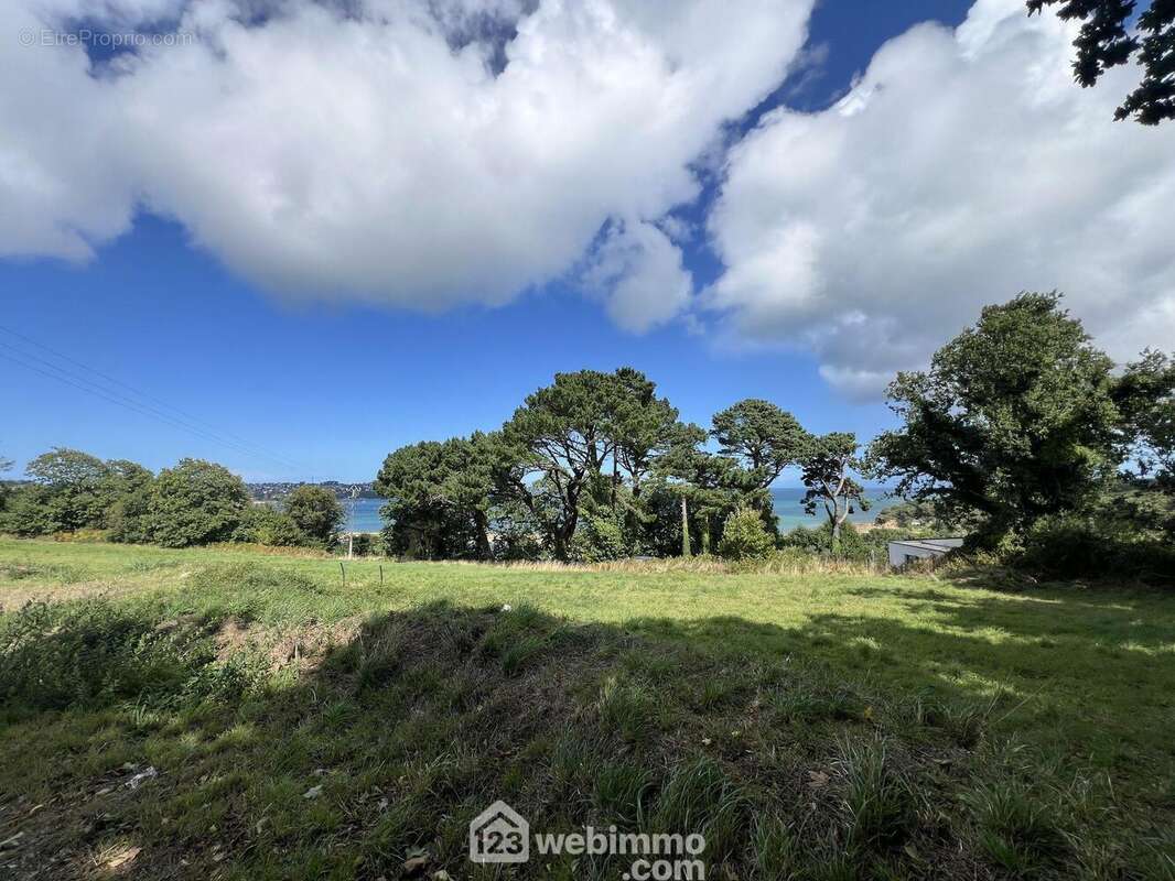 Terrain à LOUANNEC