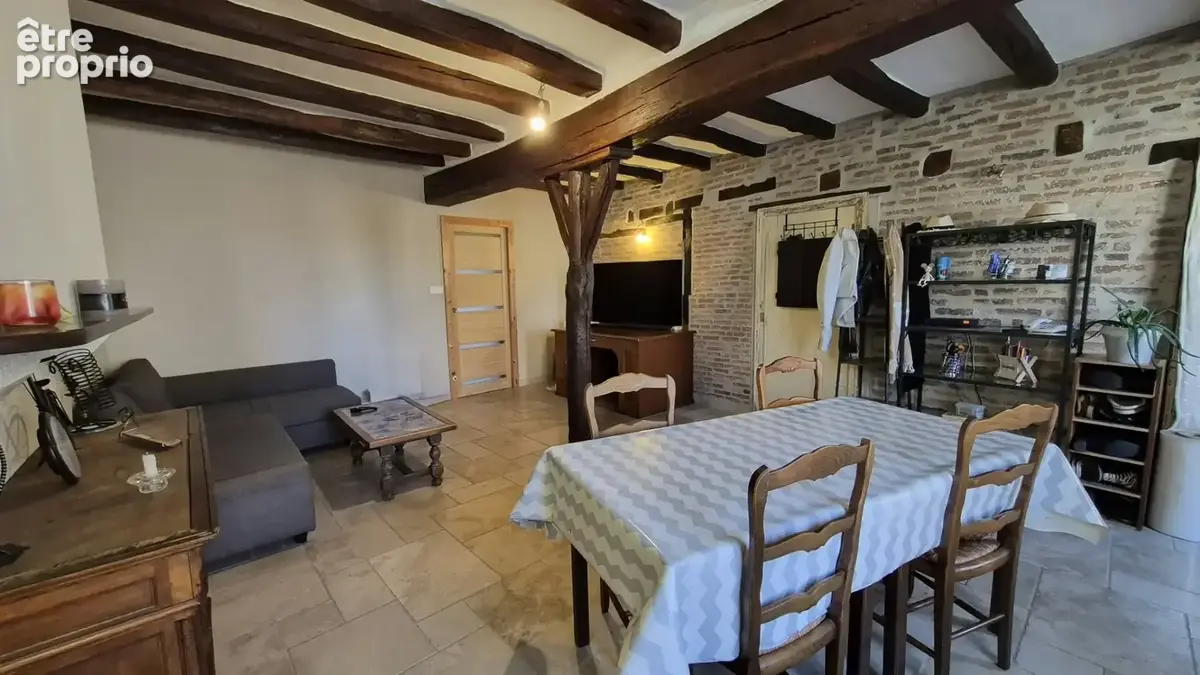 Maison en pierre de caractère - 214m2 - 7 pièces - photo 2