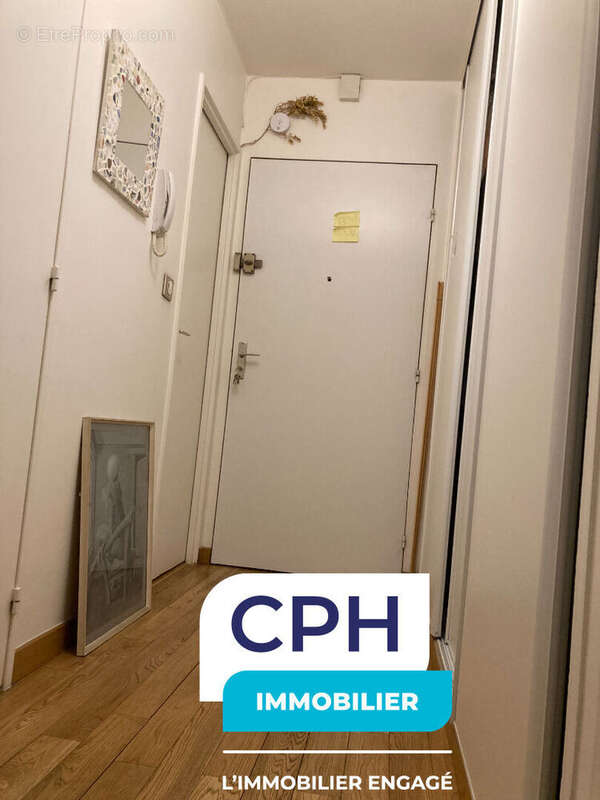 Appartement à COURBEVOIE