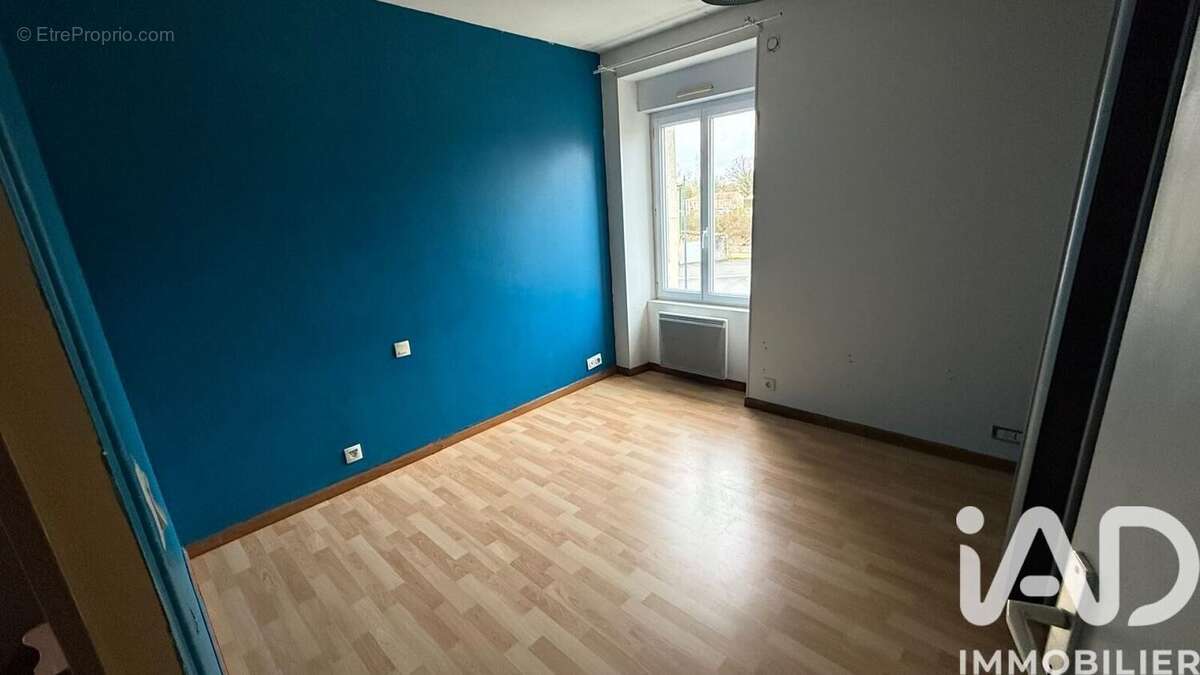 Photo 5 - Maison à LA CHAIZE-LE-VICOMTE