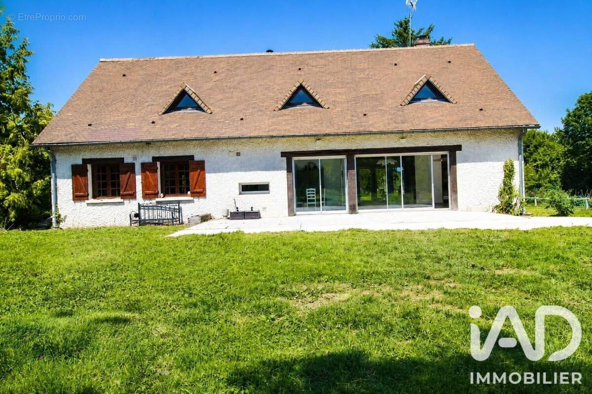 Photo 1 - Maison à FERE-CHAMPENOISE