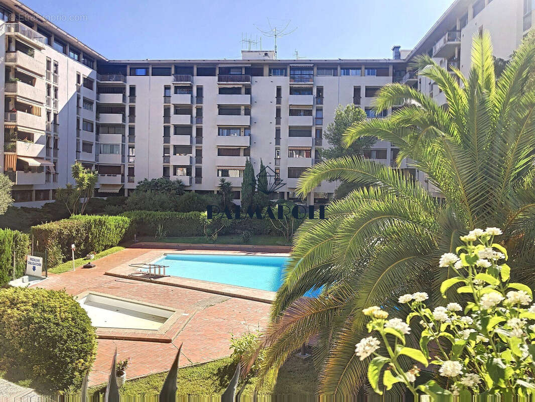Piscine - Appartement à PERPIGNAN