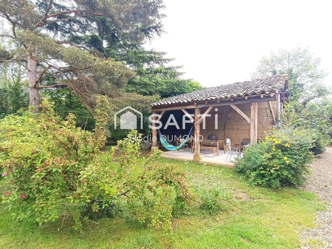 Photo 4 - Maison à DOMMARTIN-LES-CUISEAUX