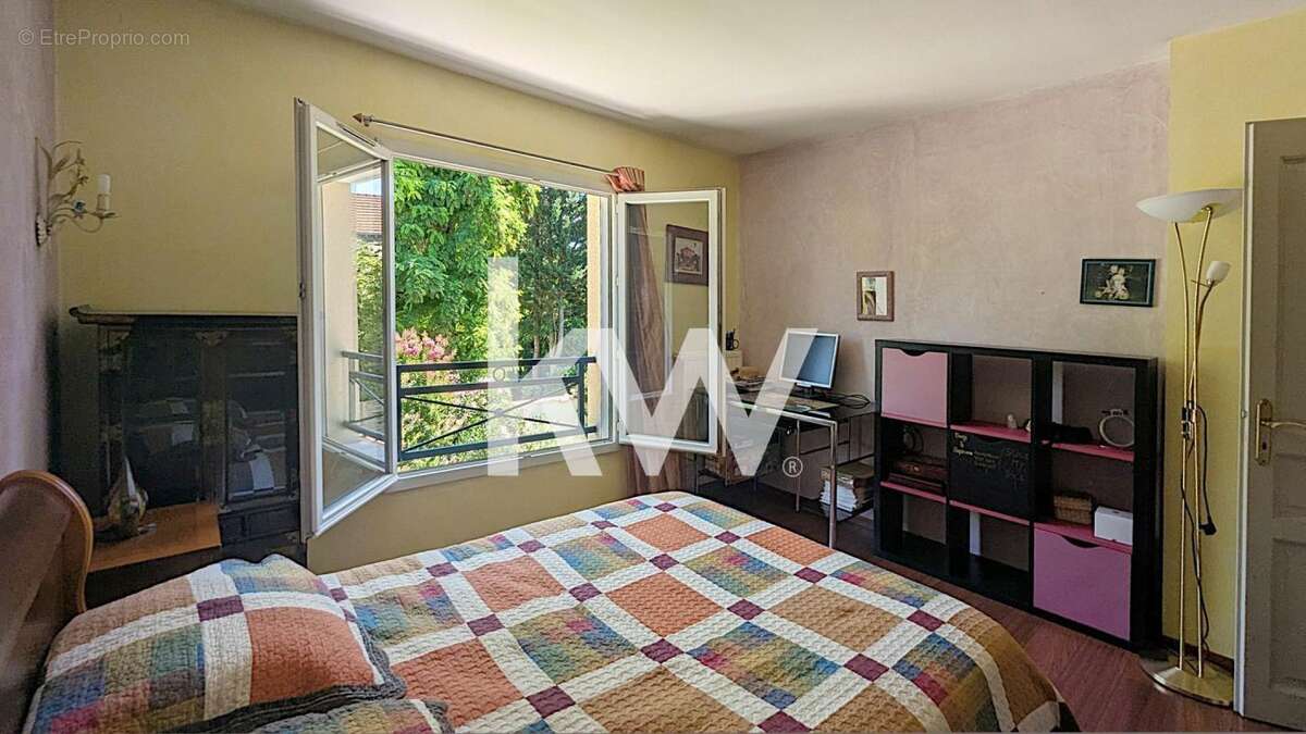 Maison à SAINT-GRATIEN