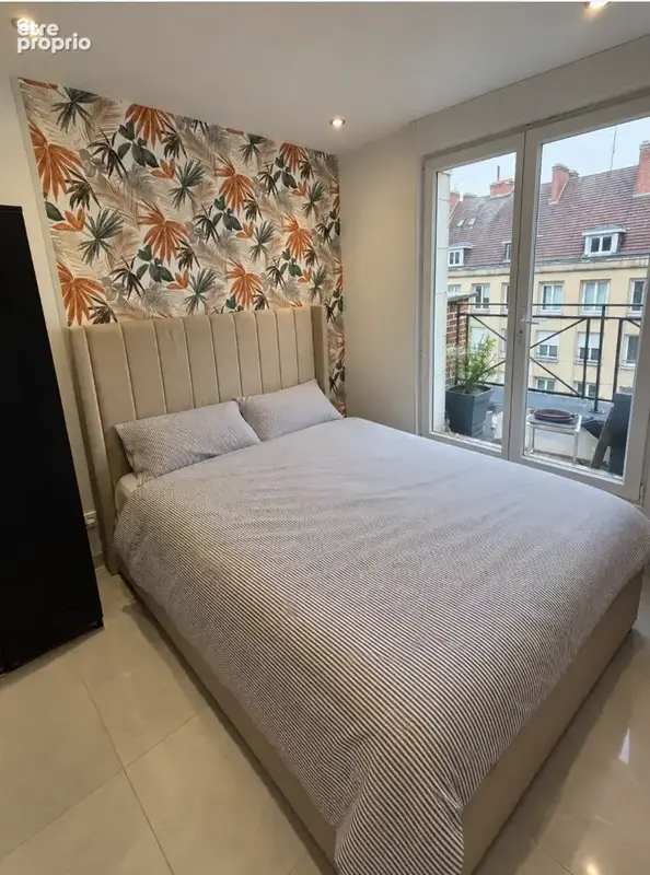 Valenciennes Hyper-Centre   Appartement 32 m2 entièrement rénové avec balcon de 10 m2 et ascenseur - photo 3
