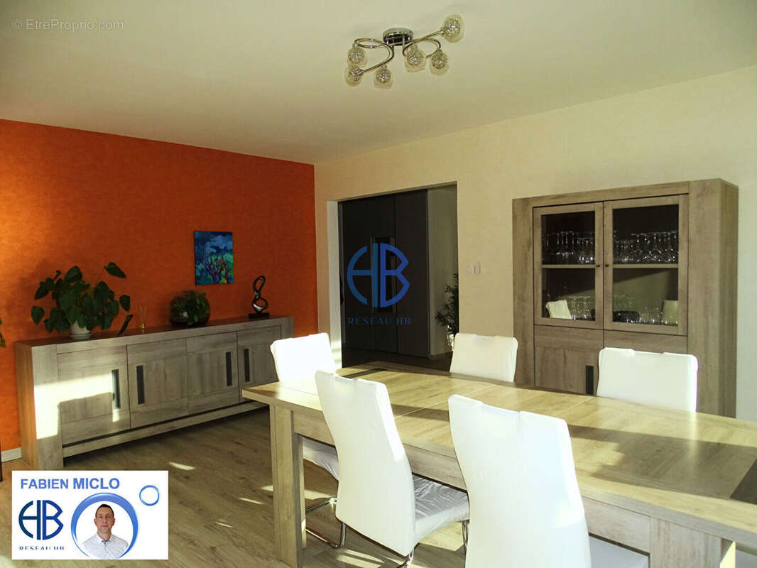 Appartement à LA VERPILLIERE