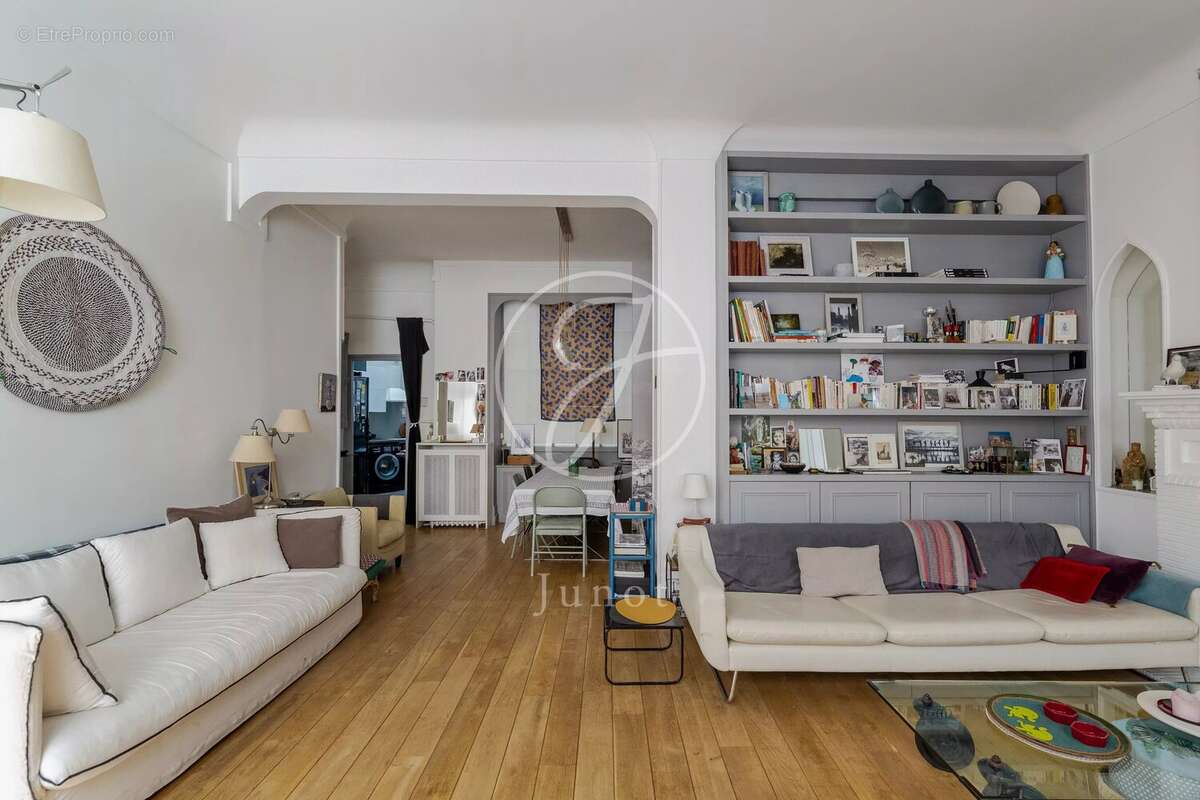 Appartement à PARIS-9E
