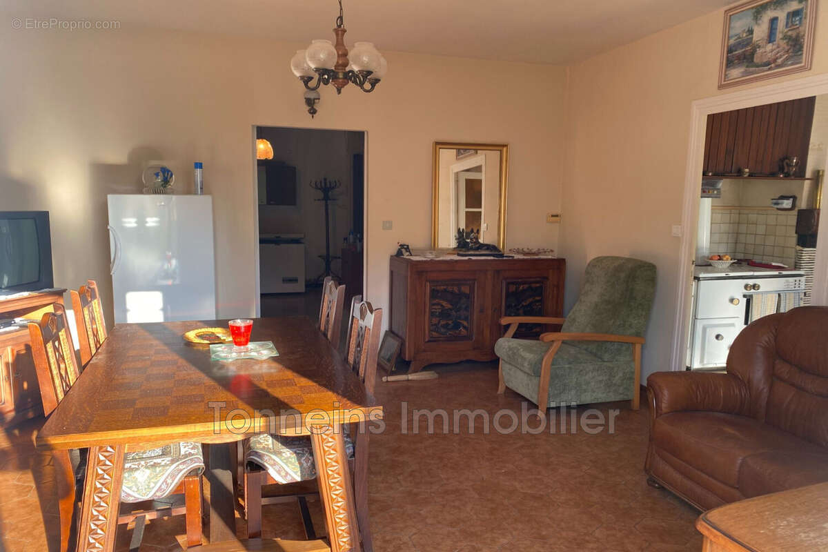 Maison 123 m² à Calonges  - photo 7