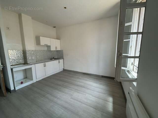 F3 Duplex centre historique - photo 2