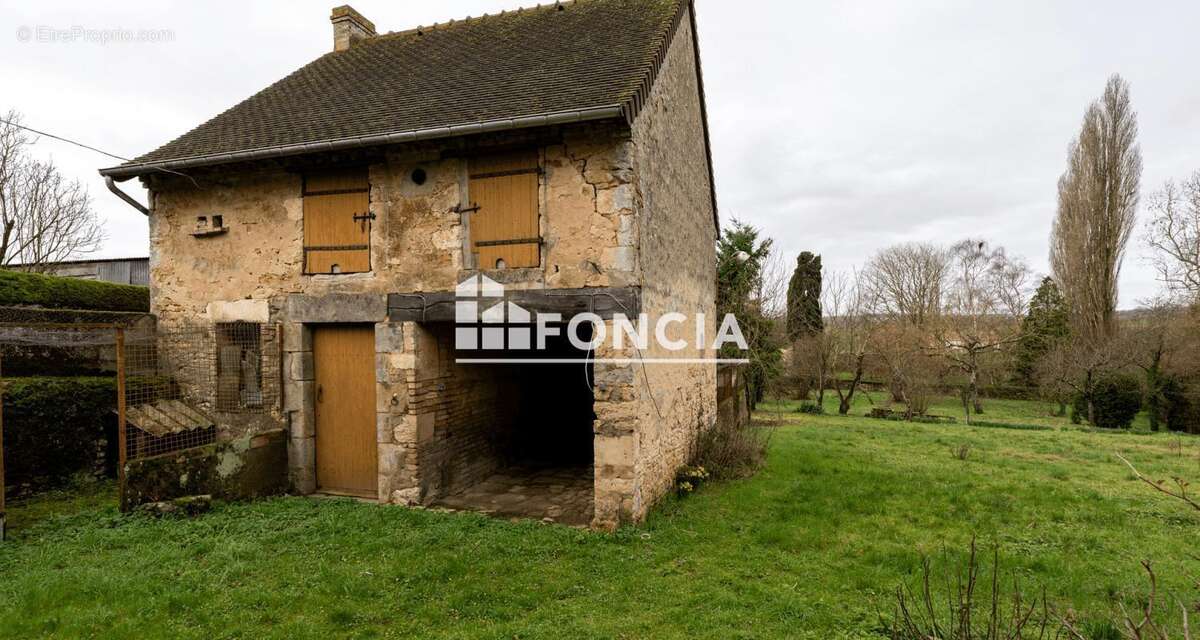 Maison à OISSEAU-LE-PETIT