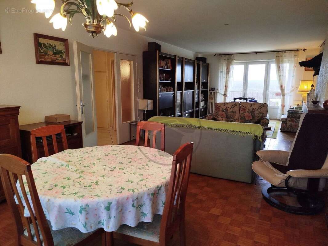 Maison à ARS-LAQUENEXY