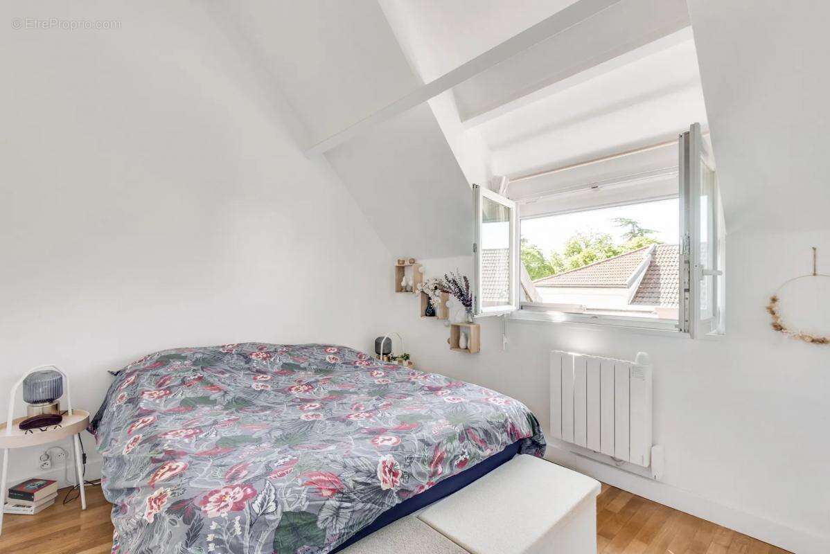 Appartement à SAINT-MAUR-DES-FOSSES