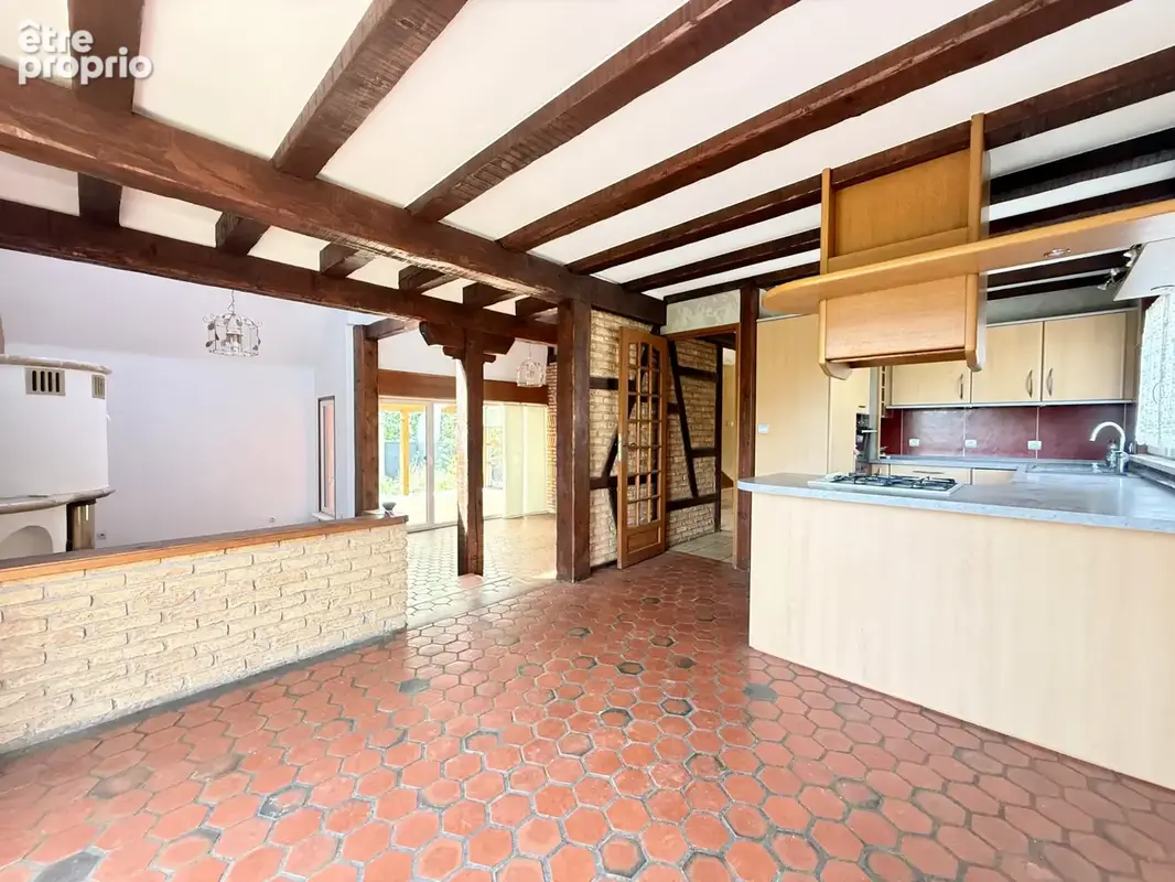 À saisir à Mundolsheim   Maison 6 pièces de 137 m2 habitables sur terrain verdoyant de 16,45 ares avec piscine - photo 9