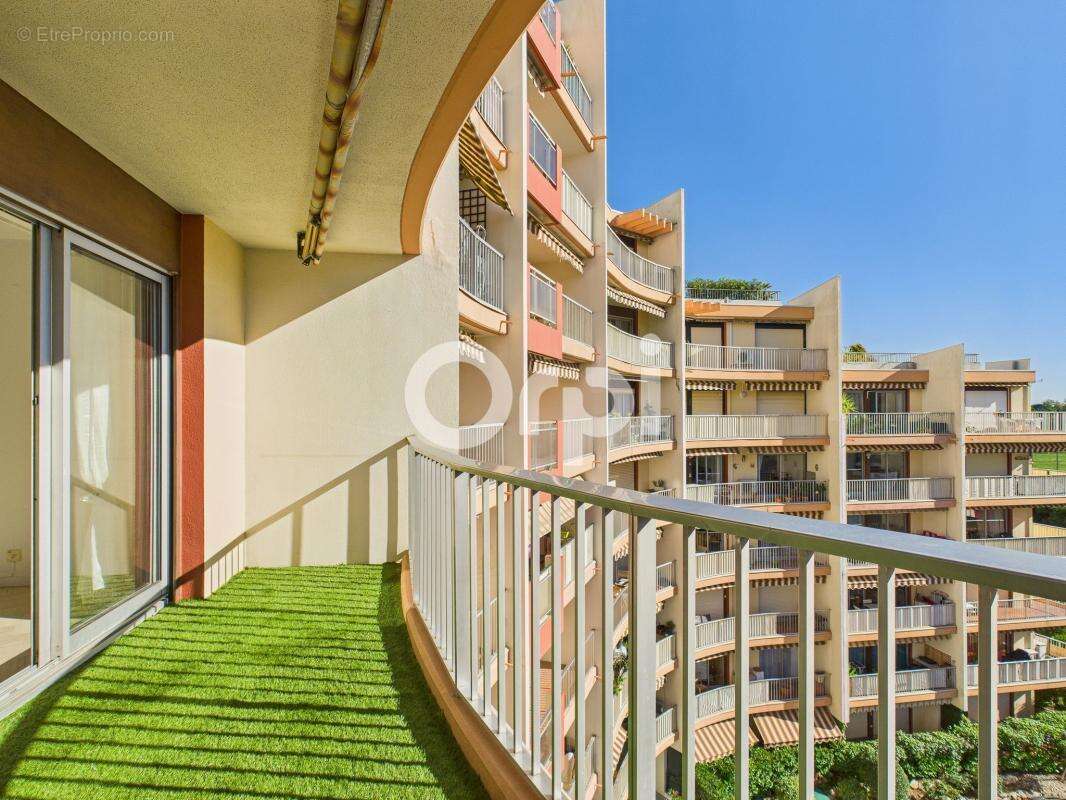 Cannes marina - sud-est - lumineux - 5ème étage - photo 2