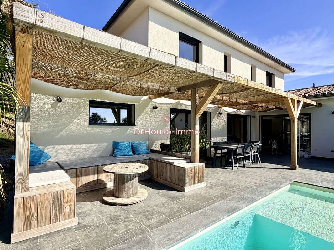 Maison à LORGUES