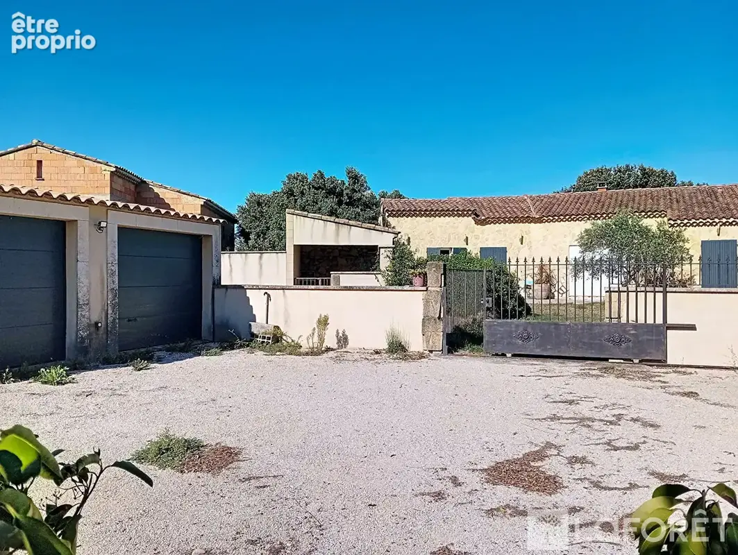 Sérignan Du Comtat - Maison plain pied 6 pièces 165 m2 avec piscine - photo 13