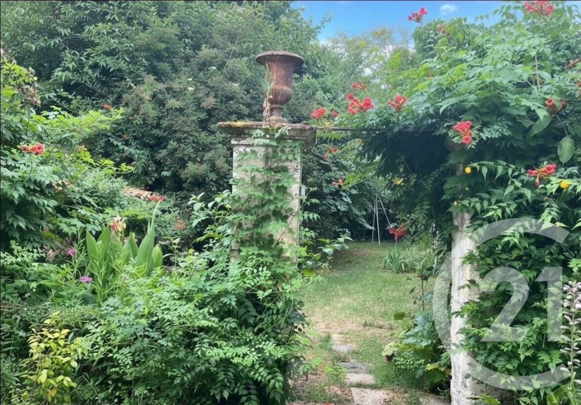 Maison à SAINT-ANDRE-DE-CUBZAC