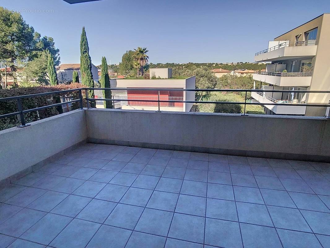 Appartement à LE CRES