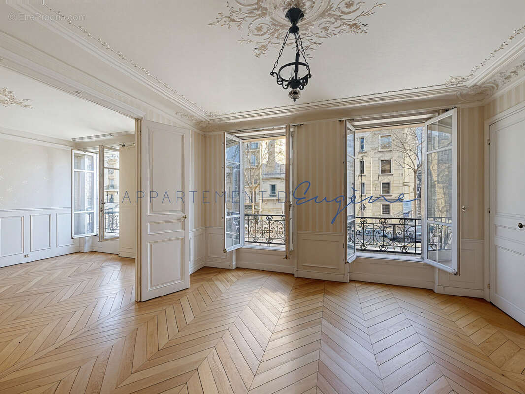 Appartement à PARIS-15E