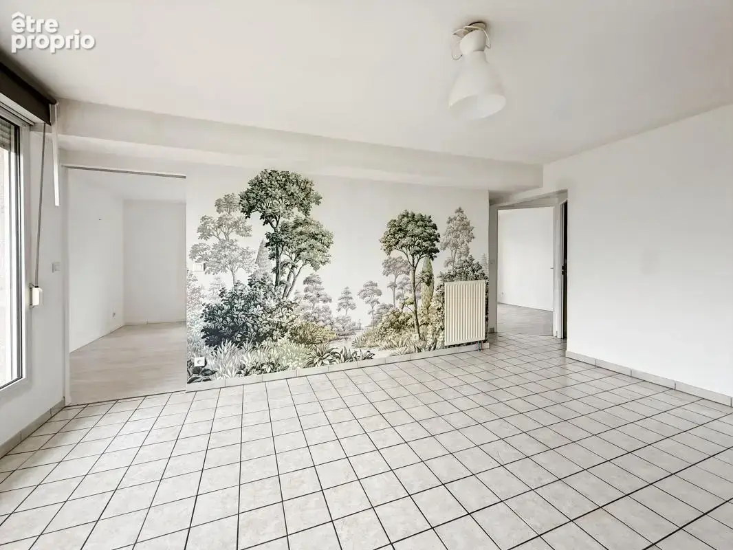 Appartement À Vendre T4 de 73 m2 avec Balcon et BOX à REIMS - photo 4