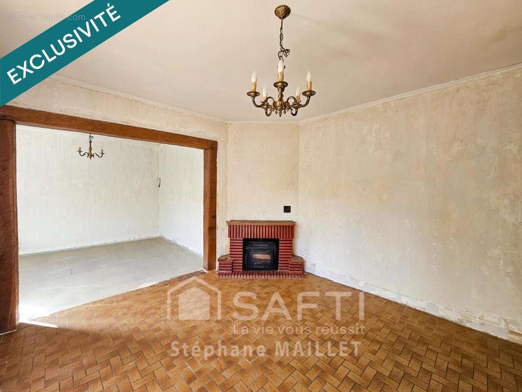 Maison 108 m² à Saint-Pierre-Du-Mont  - photo 4