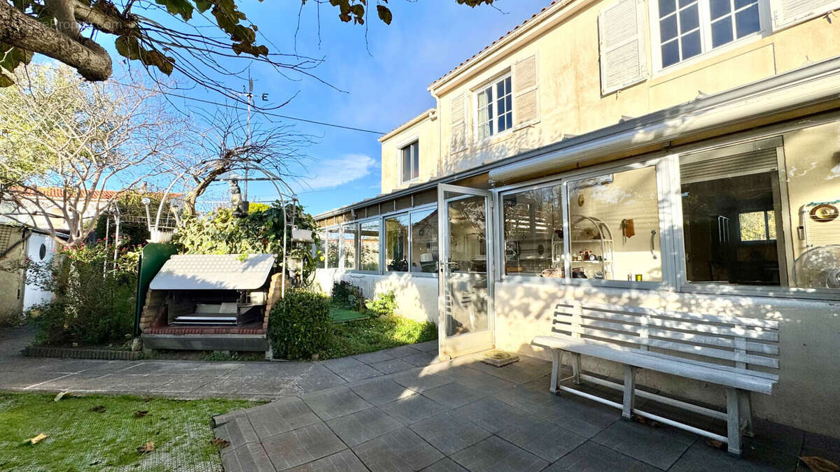 Maison à LA ROCHELLE