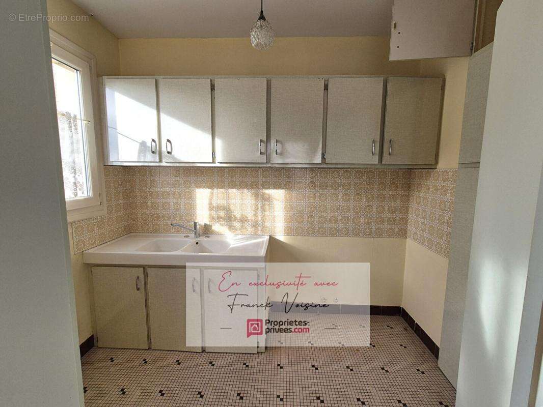 Maison à LES HERBIERS