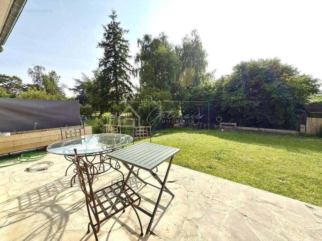 Maison à MILLY-LA-FORET