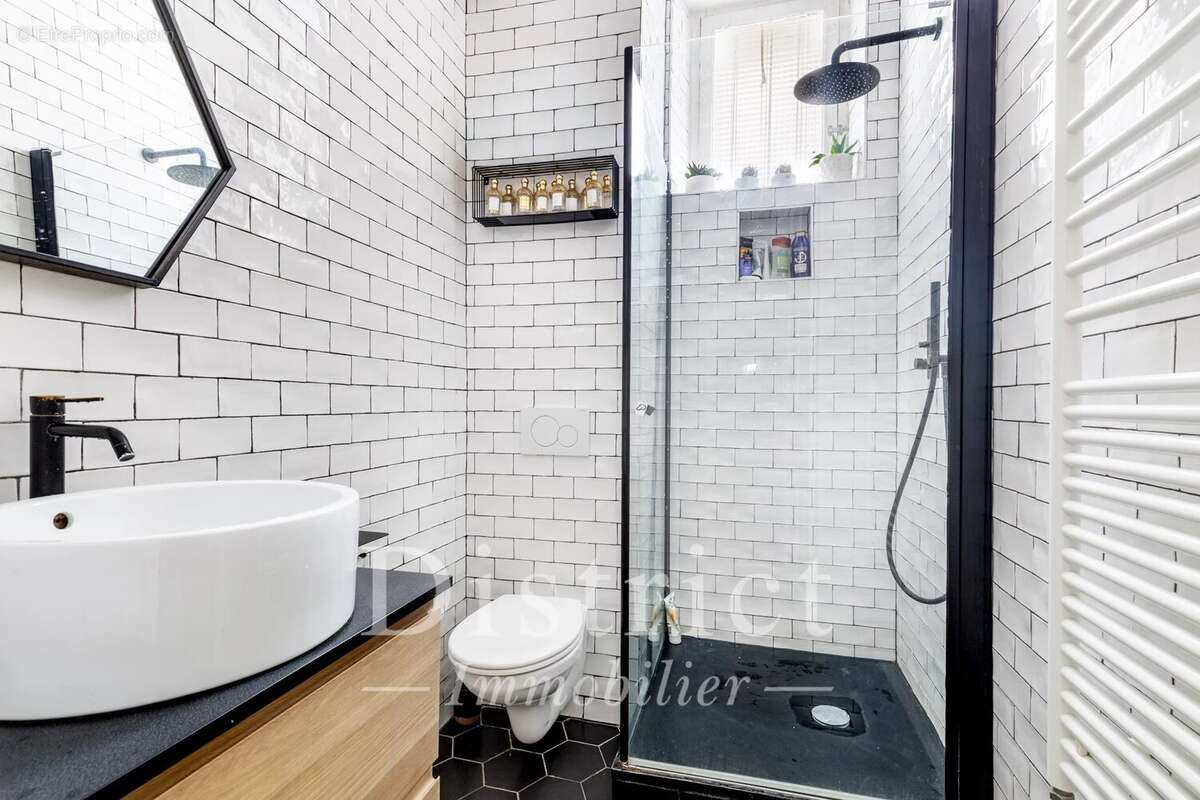 Appartement à PARIS-17E