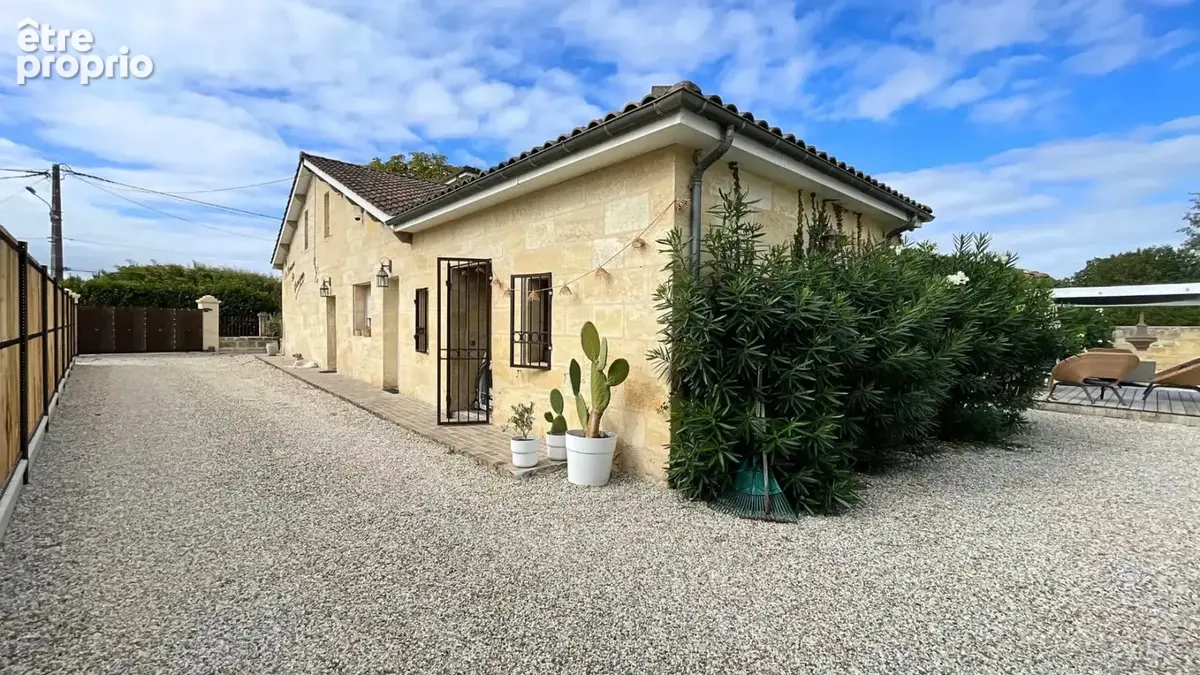 Maison de caractère avec salle de réception - photo 3