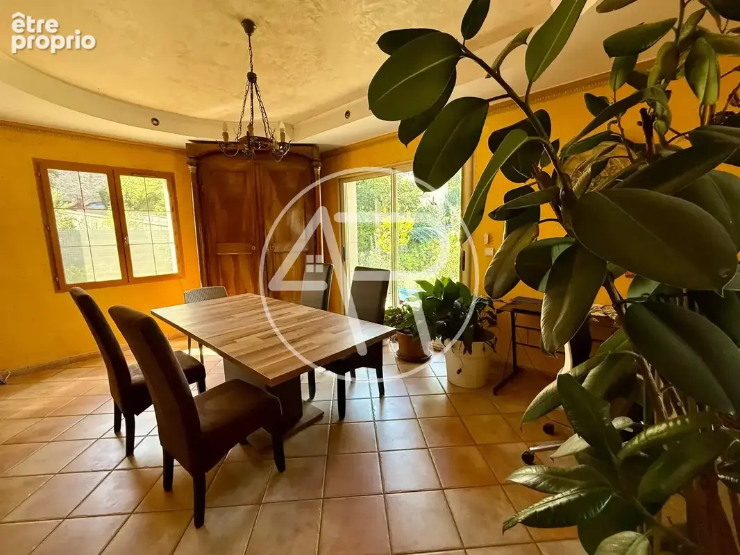 Rare maison plein pied 171 m2 avec terrain arbore de 1365 m2 - photo 3
