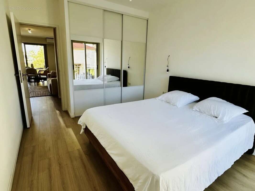 Appartement à LE CANNET