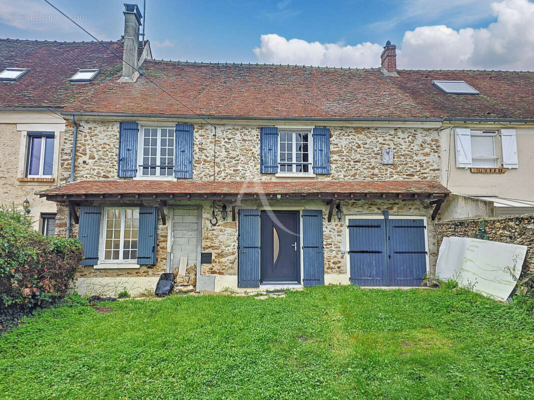 Maison à COULOMMIERS