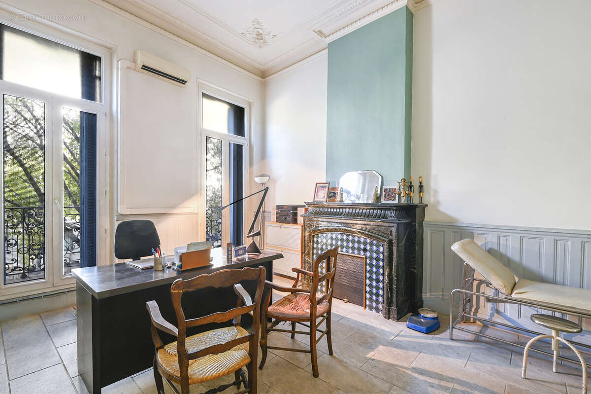 Appartement à MARSEILLE-1E