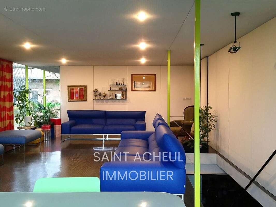 Maison Individuelle avec Jardin et Garage / 10 Min Amiens SUD / - photo 2