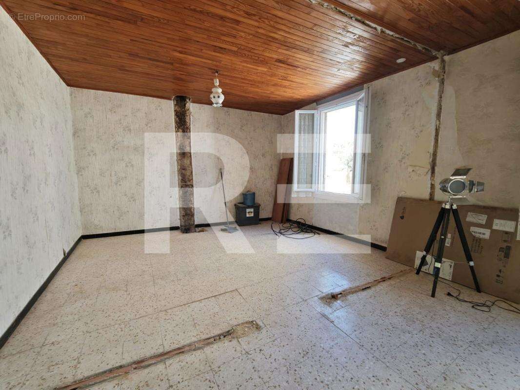 Generac - maison de village a fort potentiel - photo 9