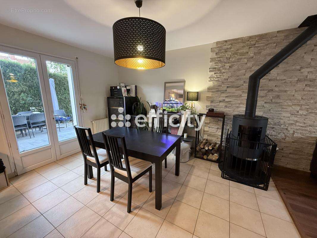 Maison à MORSANG-SUR-ORGE