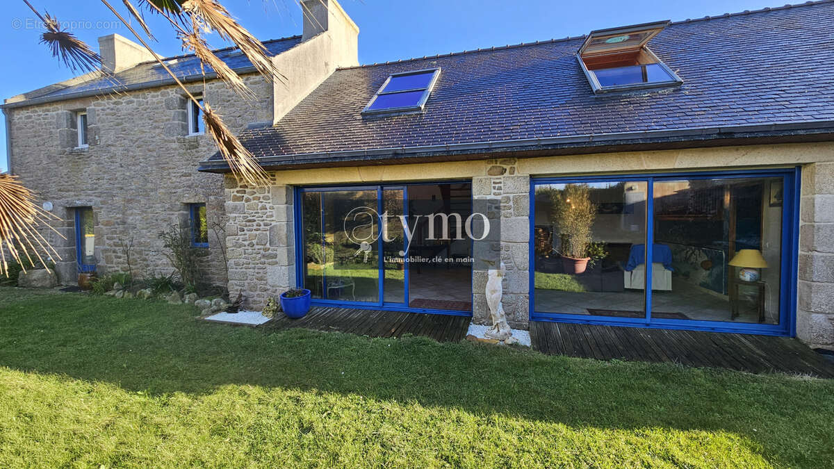 Maison en pierre - 146 m2 - 4 chambres - terrain de 480m2 - photo 2