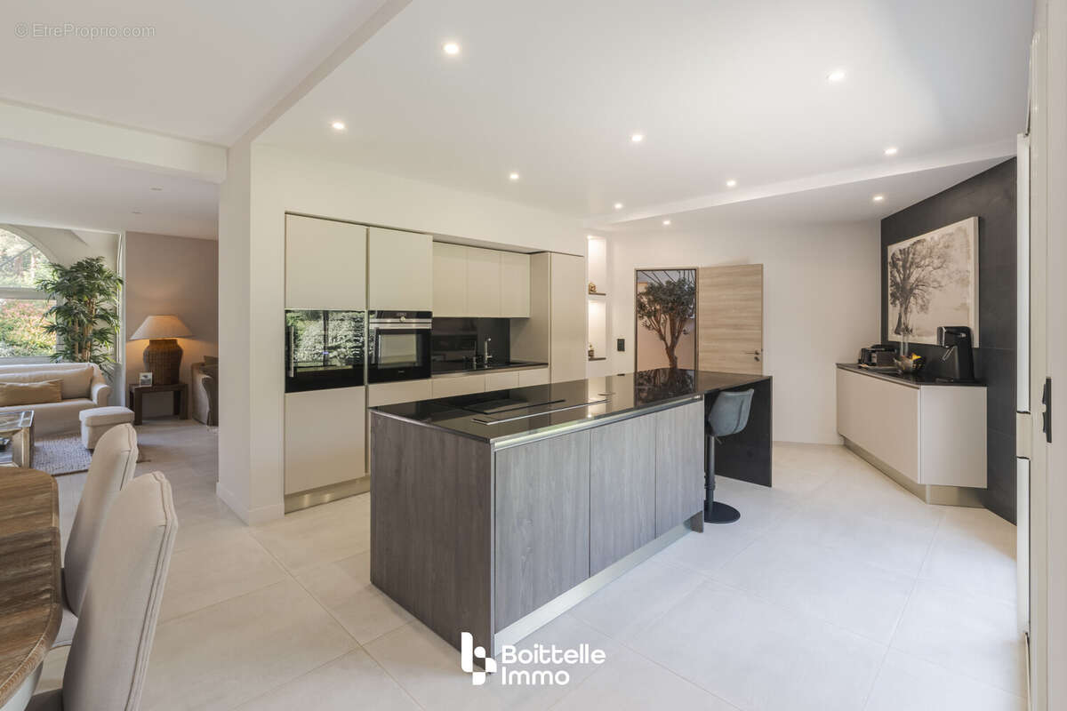 Maison à NOISY-SUR-ECOLE