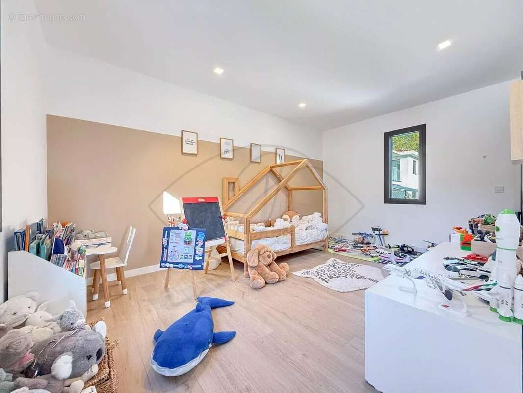 Appartement à FALICON